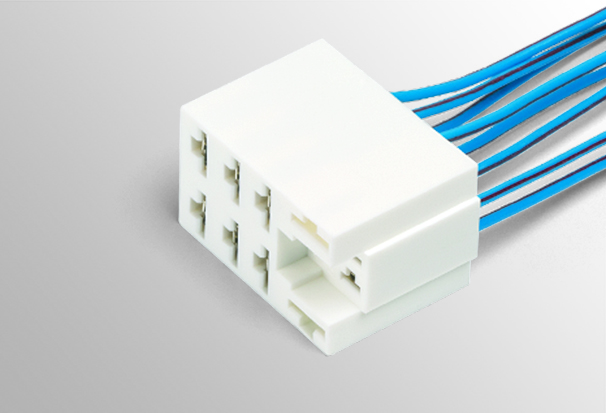 AX513 Разъем Ф57.830.059 (8pin) 8 контактов к кнопке обогрева сидений для GAZ.